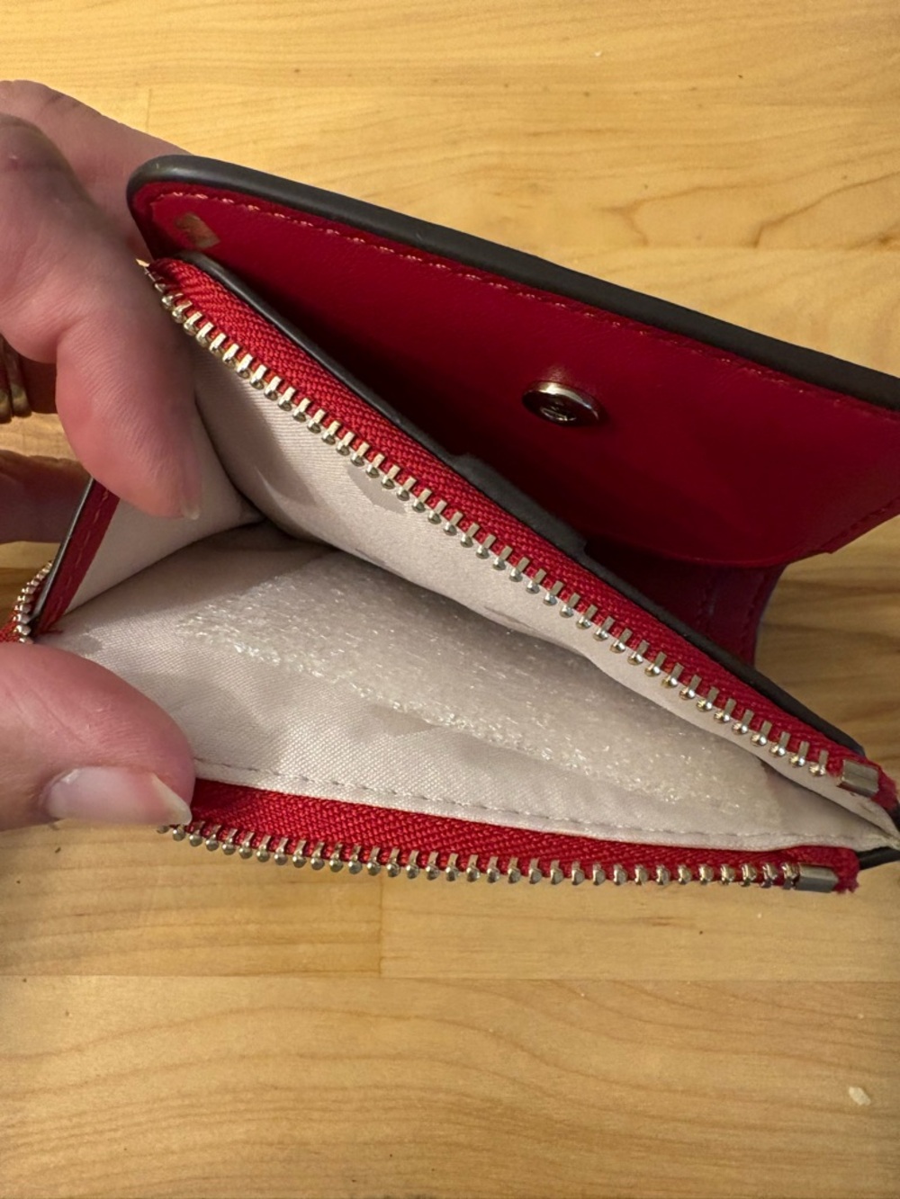 kate spade cream wallet with pink and red gift print - Picture 7 of 7